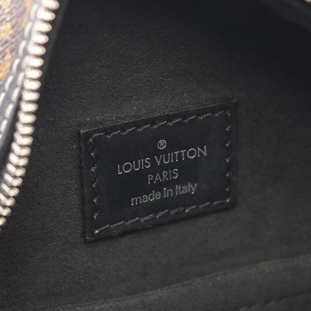 LOUIS VUITTON Authentic Brown Leather Shoulder Bag - Picture 4 of 10